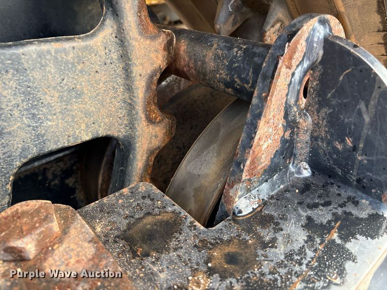 image for item EM2599 2012 Vermeer RTX 1250 cable plow