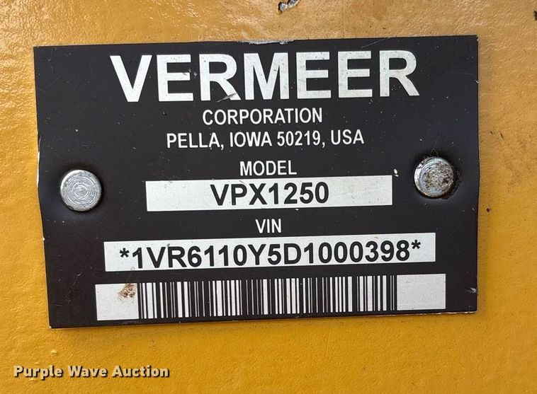 image for item EM2599 2012 Vermeer RTX 1250 cable plow