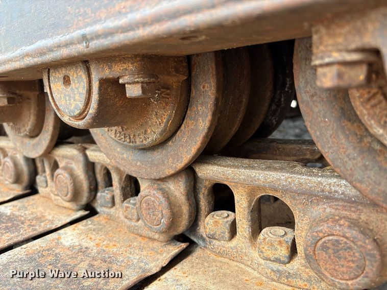 image for item EM2600 1995 Caterpillar D4C dozer