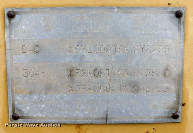 image for item EM2600 1995 Caterpillar D4C dozer