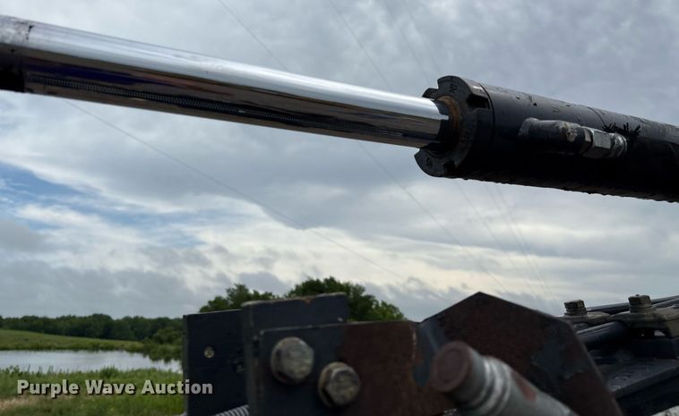 image for item EM2601 2014 John Deere 35G mini excavator