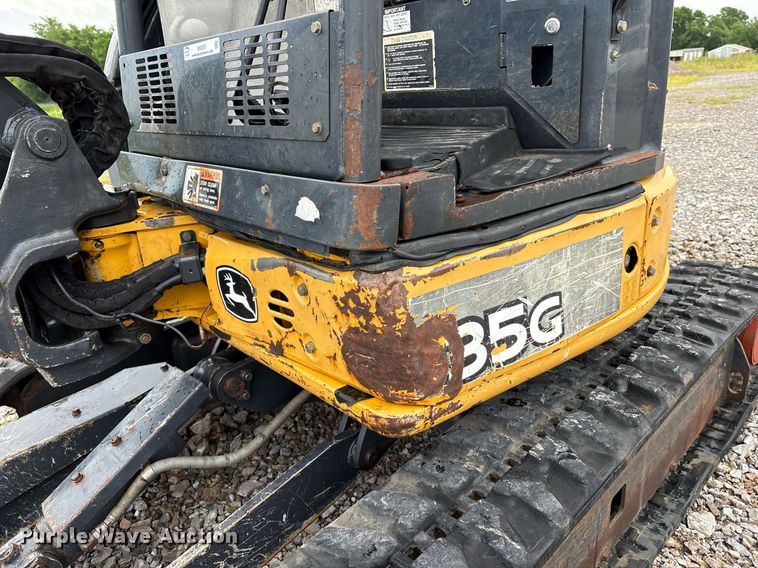 image for item EM2601 2014 John Deere 35G mini excavator