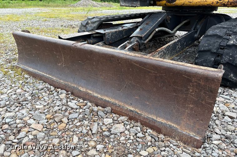 image for item EM2601 2014 John Deere 35G mini excavator