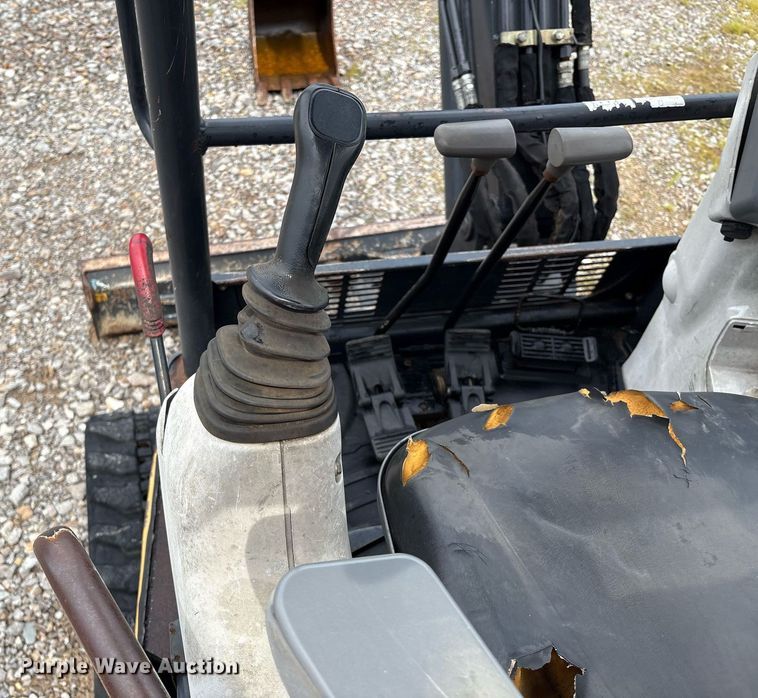 image for item EM2601 2014 John Deere 35G mini excavator