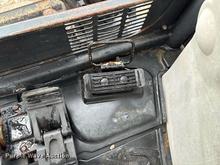 image for item EM2601 2014 John Deere 35G mini excavator