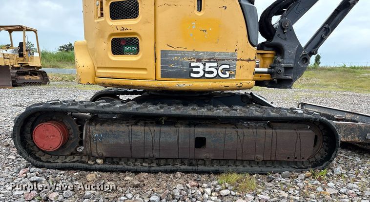 image for item EM2601 2014 John Deere 35G mini excavator