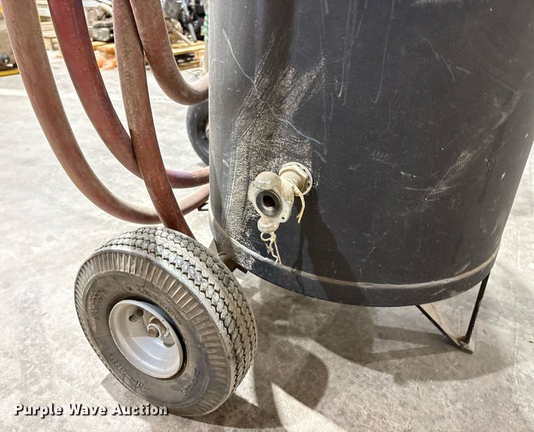 image for item EM2617 Tools