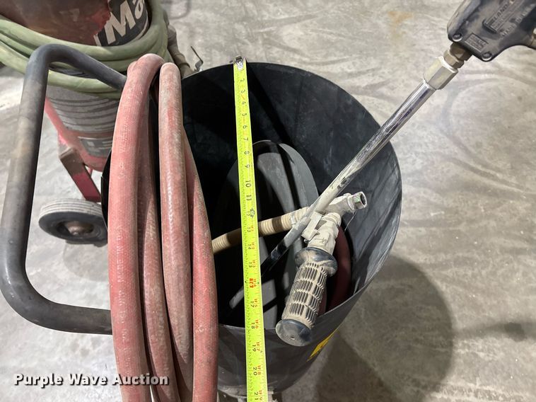 image for item EM2617 Tools