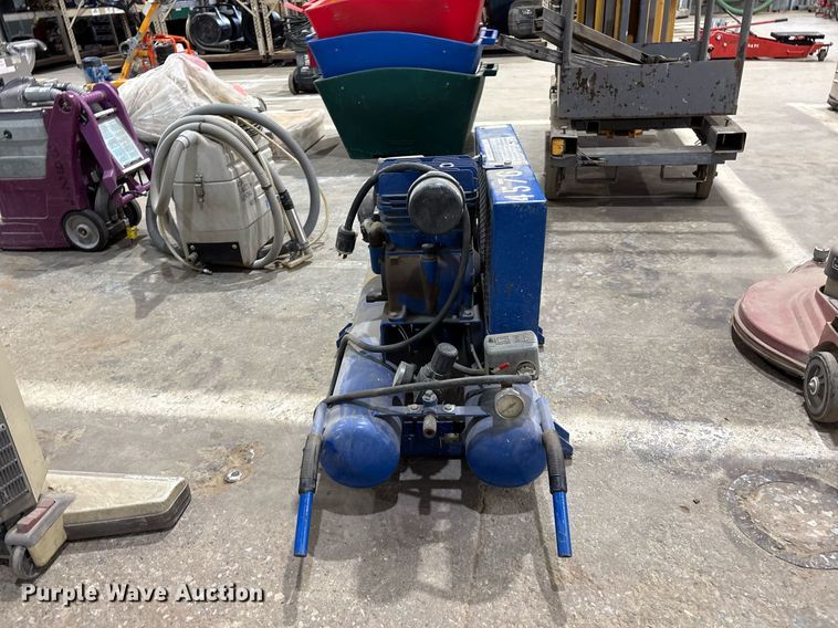 image for item EM2620 Quincey QTS-3 air compressor