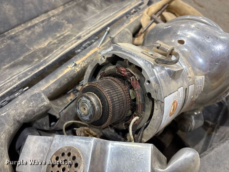 image for item EM2621 Tools