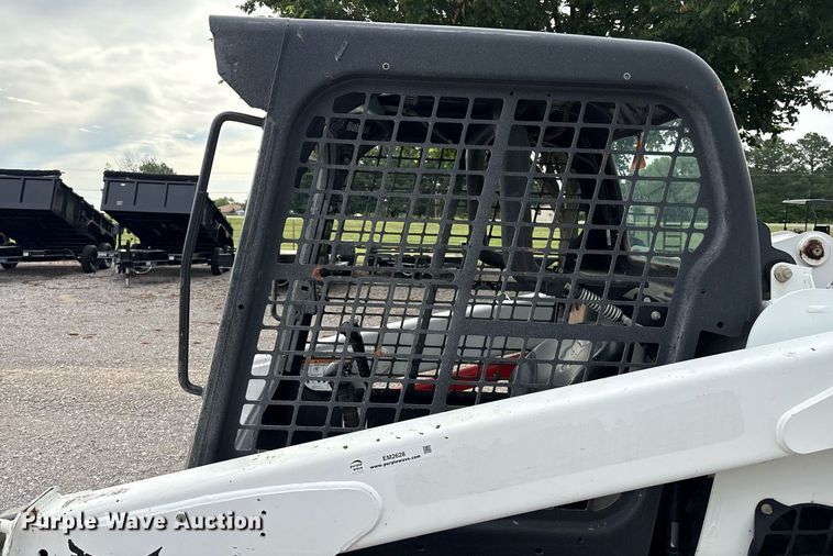 image for item EM2627 2017 Bobcat T630 tracked skid steer loader