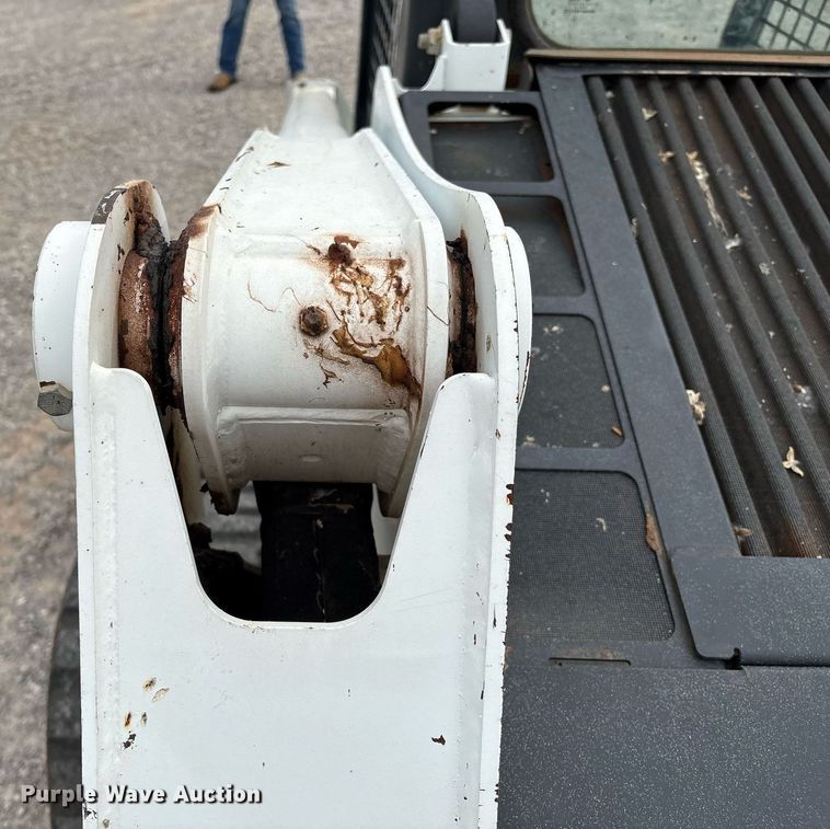 image for item EM2627 2017 Bobcat T630 tracked skid steer loader