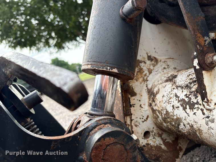 image for item EM2627 2017 Bobcat T630 tracked skid steer loader