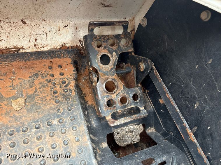 image for item EM2627 2017 Bobcat T630 tracked skid steer loader