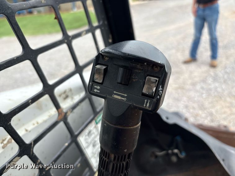 image for item EM2627 2017 Bobcat T630 tracked skid steer loader