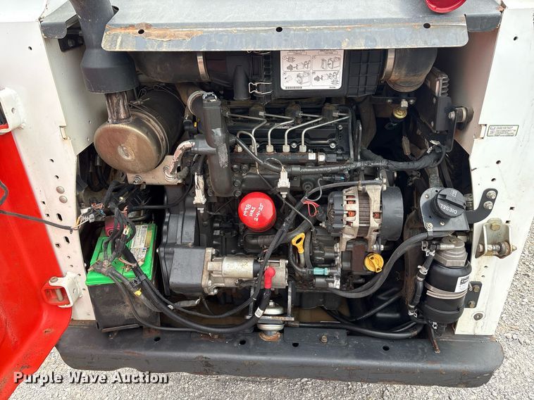 image for item EM2627 2017 Bobcat T630 tracked skid steer loader