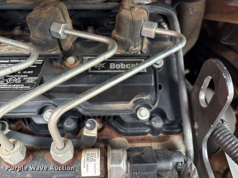 image for item EM2627 2017 Bobcat T630 tracked skid steer loader