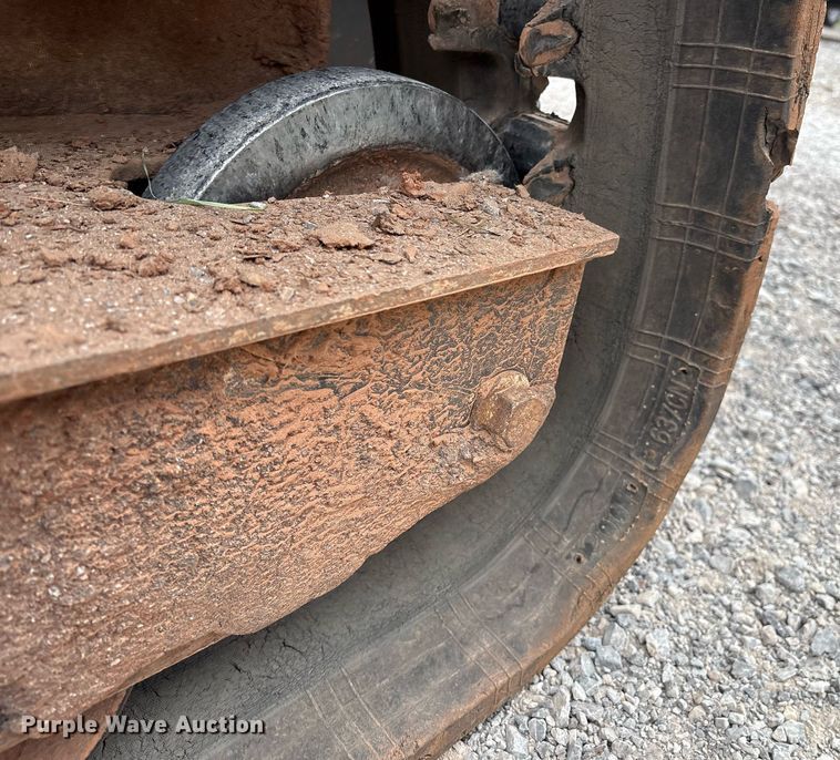 image for item EM2627 2017 Bobcat T630 tracked skid steer loader