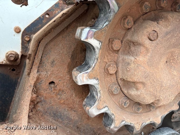 image for item EM2627 2017 Bobcat T630 tracked skid steer loader