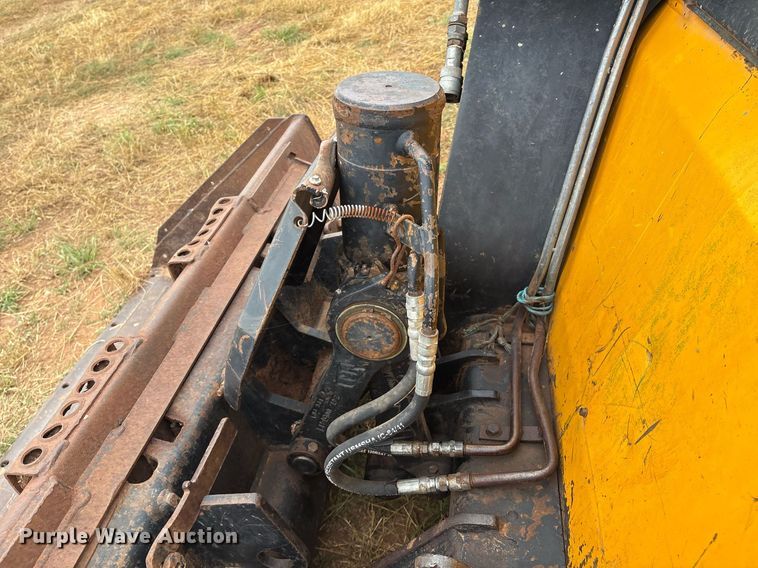 image for item EM2631 1999 JCB 185 Robot Series 3 skid steer loader