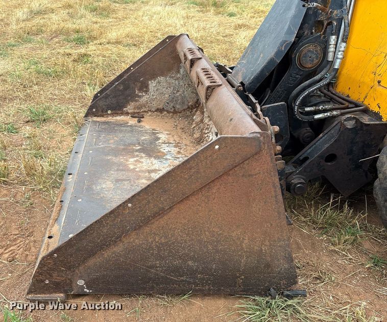 image for item EM2631 1999 JCB 185 Robot Series 3 skid steer loader