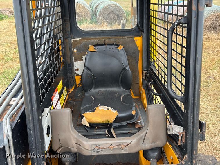 image for item EM2631 1999 JCB 185 Robot Series 3 skid steer loader
