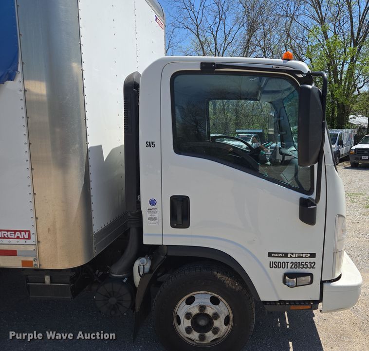 image for item EM7103 2019 Isuzu  NPR  box truck
