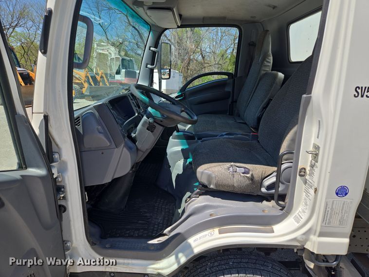 image for item EM7103 2019 Isuzu  NPR  box truck