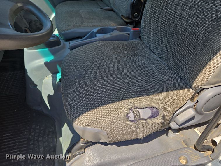 image for item EM7103 2019 Isuzu  NPR  box truck