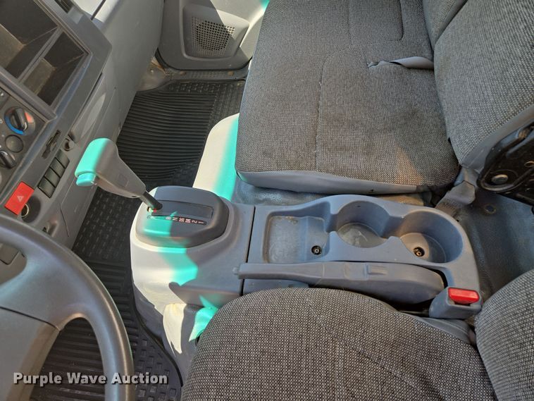 image for item EM7103 2019 Isuzu  NPR  box truck