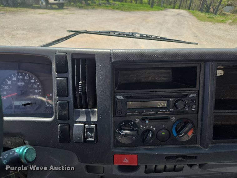 image for item EM7103 2019 Isuzu  NPR  box truck