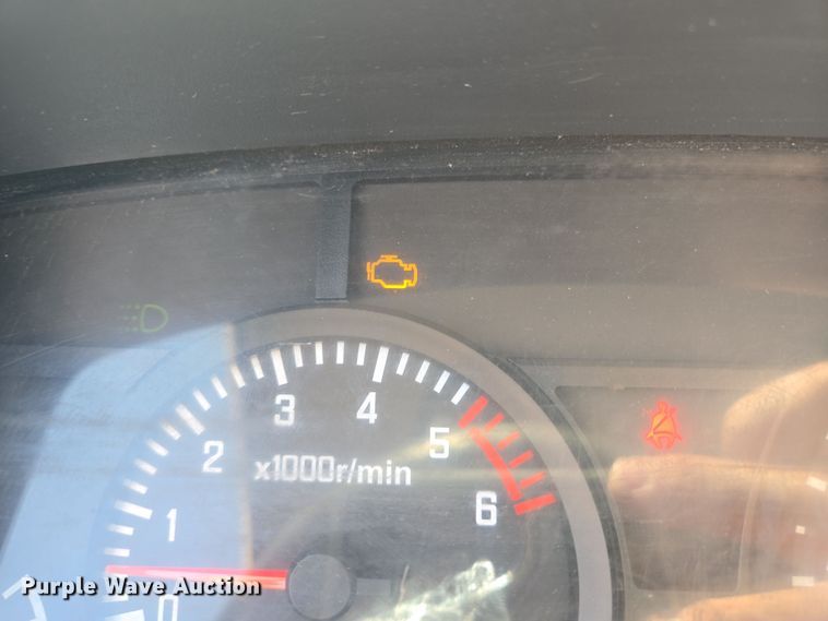 image for item EM7103 2019 Isuzu  NPR  box truck