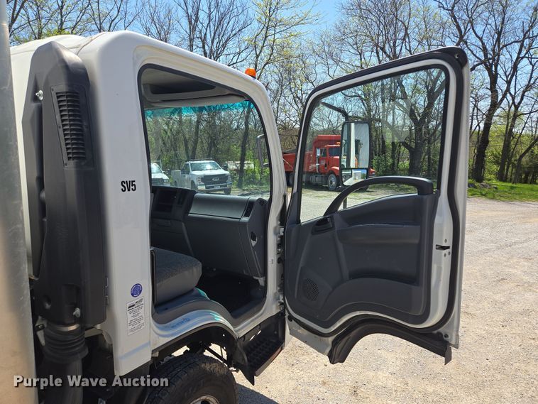 image for item EM7103 2019 Isuzu  NPR  box truck