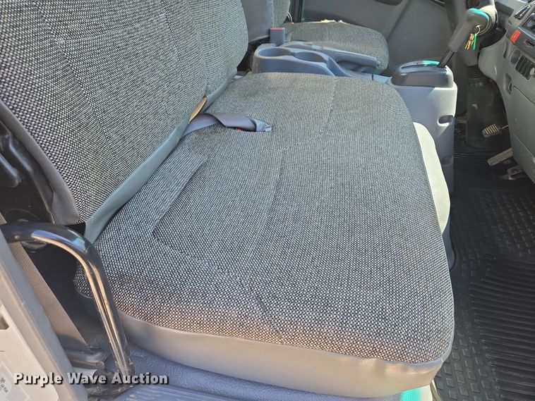 image for item EM7103 2019 Isuzu  NPR  box truck