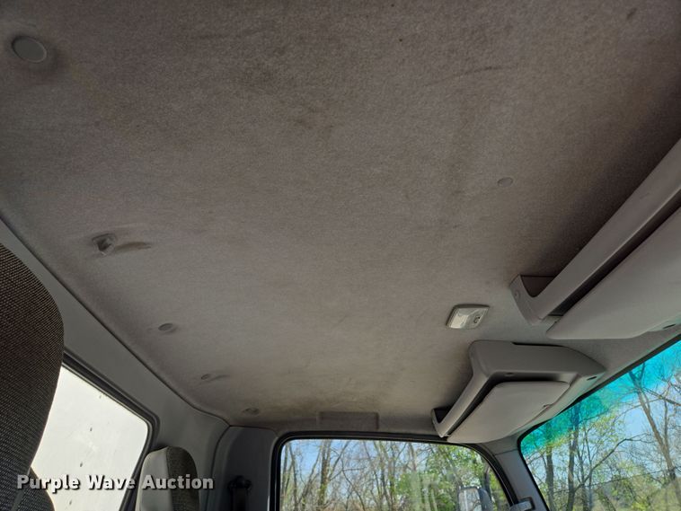 image for item EM7103 2019 Isuzu  NPR  box truck