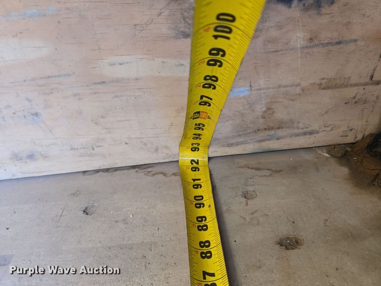 image for item EM7103 2019 Isuzu  NPR  box truck