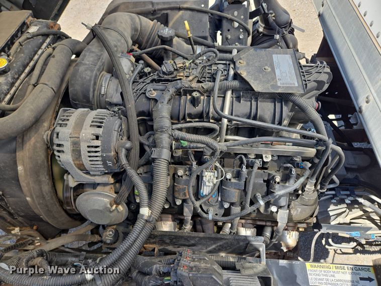 image for item EM7103 2019 Isuzu  NPR  box truck