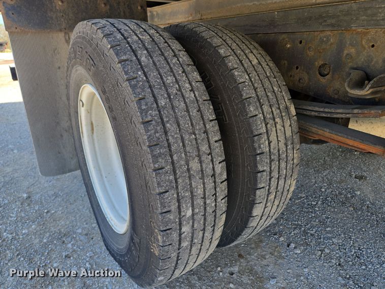 image for item EM7103 2019 Isuzu  NPR  box truck