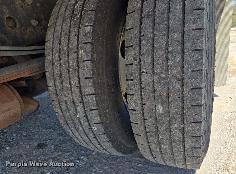 image for item EM7103 2019 Isuzu  NPR  box truck