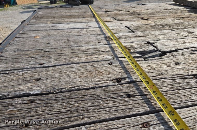 image for item EM7107 1997 GMC C7500 crane truck