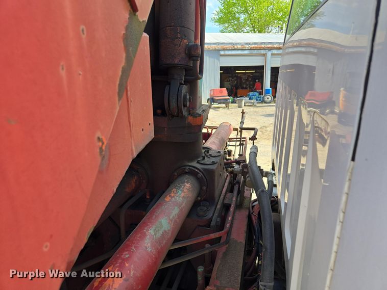 image for item EM7107 1997 GMC C7500 crane truck