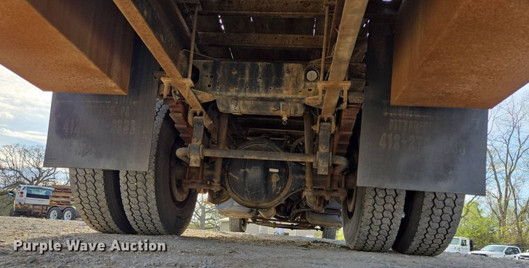 image for item EM7107 1997 GMC C7500 crane truck