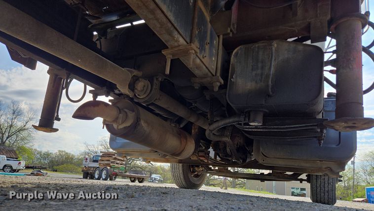 image for item EM7107 1997 GMC C7500 crane truck