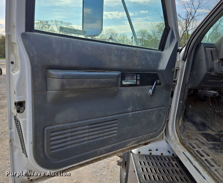 image for item EM7107 1997 GMC C7500 crane truck