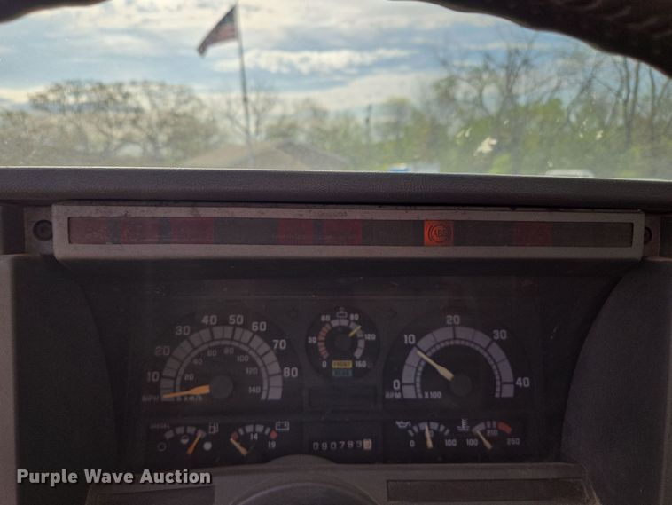 image for item EM7107 1997 GMC C7500 crane truck