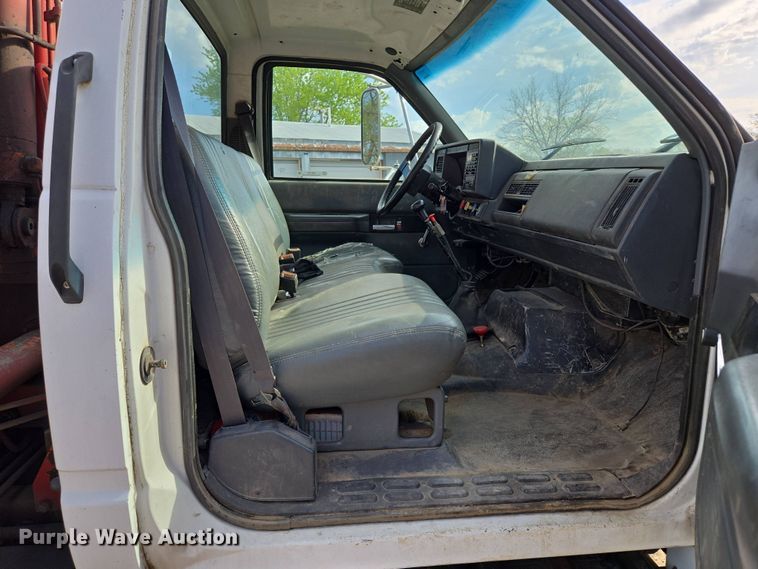 image for item EM7107 1997 GMC C7500 crane truck