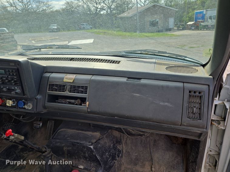 image for item EM7107 1997 GMC C7500 crane truck