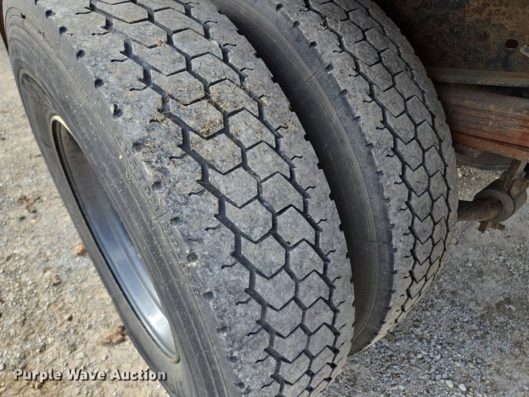 image for item EM7107 1997 GMC C7500 crane truck