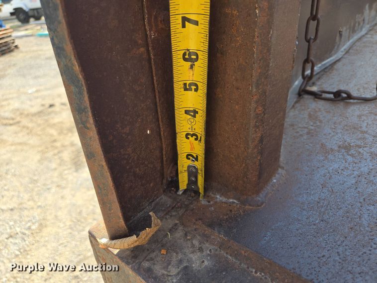 image for item EM7108 1995 International  4700 DT466 dump flatbed truck