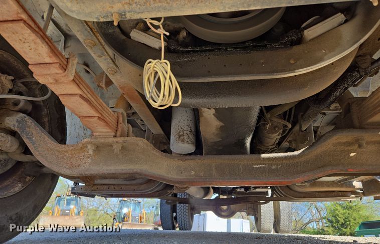 image for item EM7108 1995 International  4700 DT466 dump flatbed truck